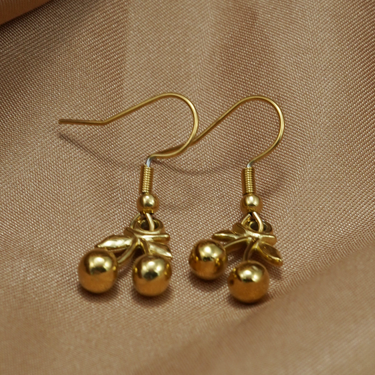 Lxalry Cherry Mirror Jewelry Set