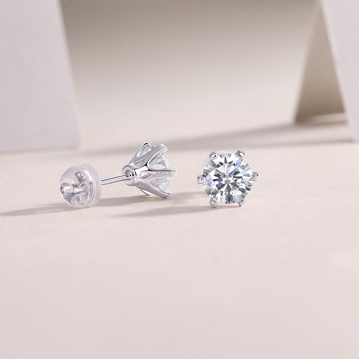 Quiet Moissanite Earrings