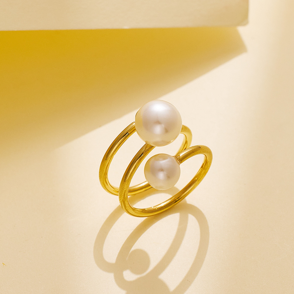 Minimalist Pearl Ring