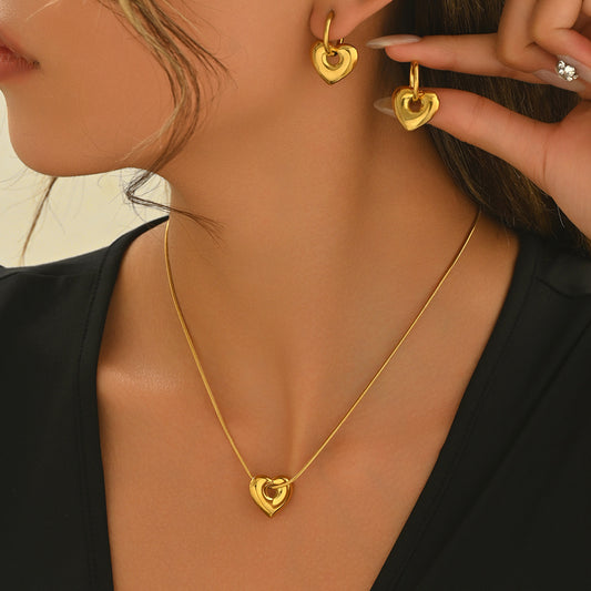 Lxalry Hollow Heart Jewelry Set